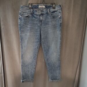 torrid 12R Light Blue Cropped Ankle Jeans